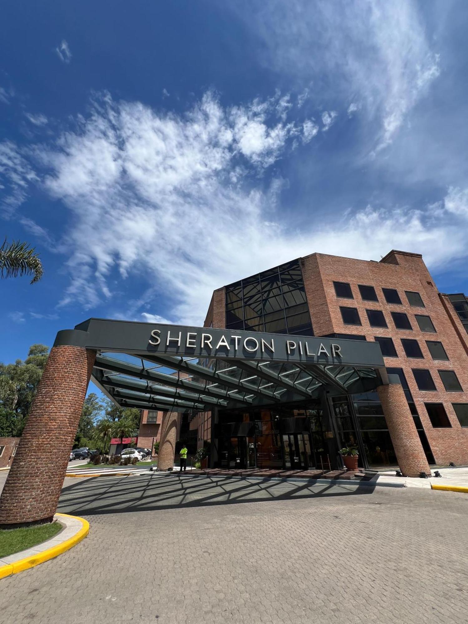 Sheraton Pilar Hotel & Convention Center Exteriér fotografie